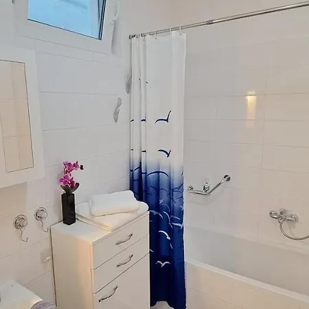 Bonki Private Free Parking