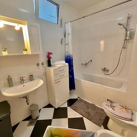 Bonki Private Free Parking Appartement